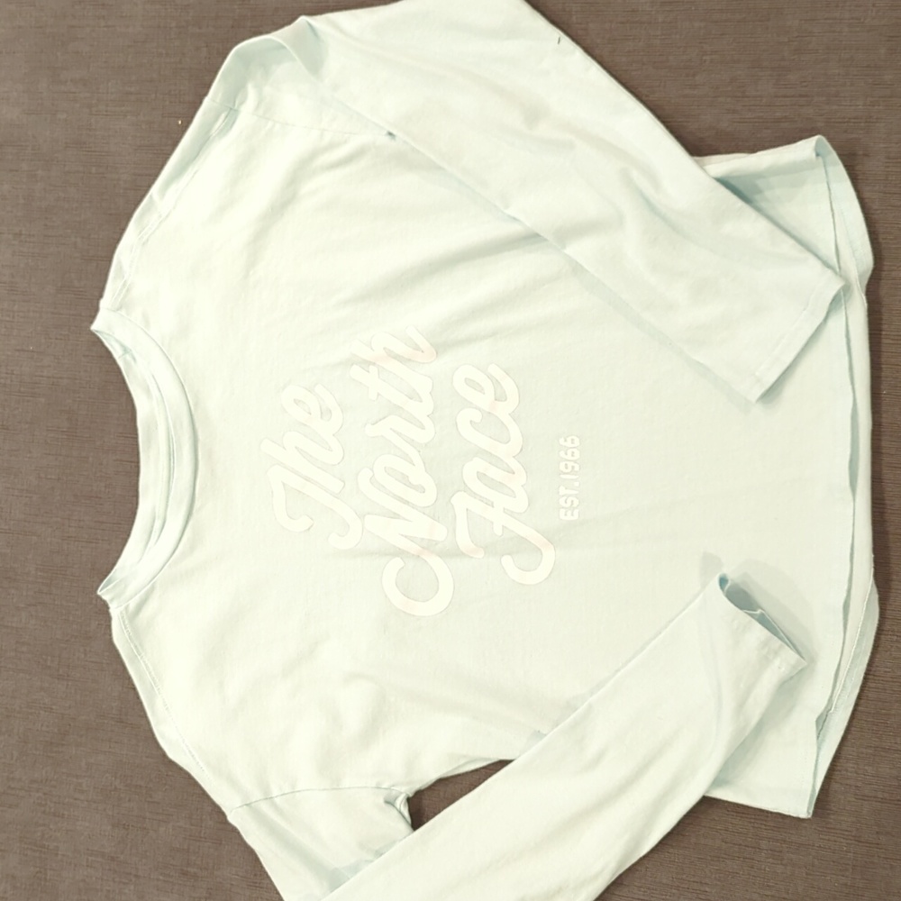 Girls the North face long sleeve tee